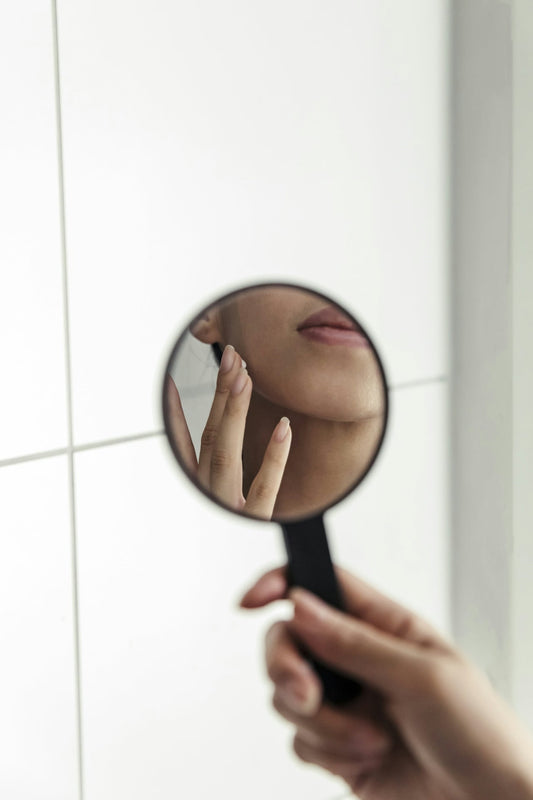 Does Sunscreen Cause Acne? Here’s the Truth